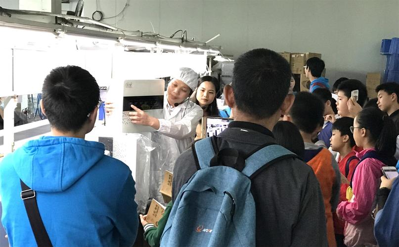 乐高教育深圳东海,九方乐高活动中心师生参观净水器品牌安之星净水器